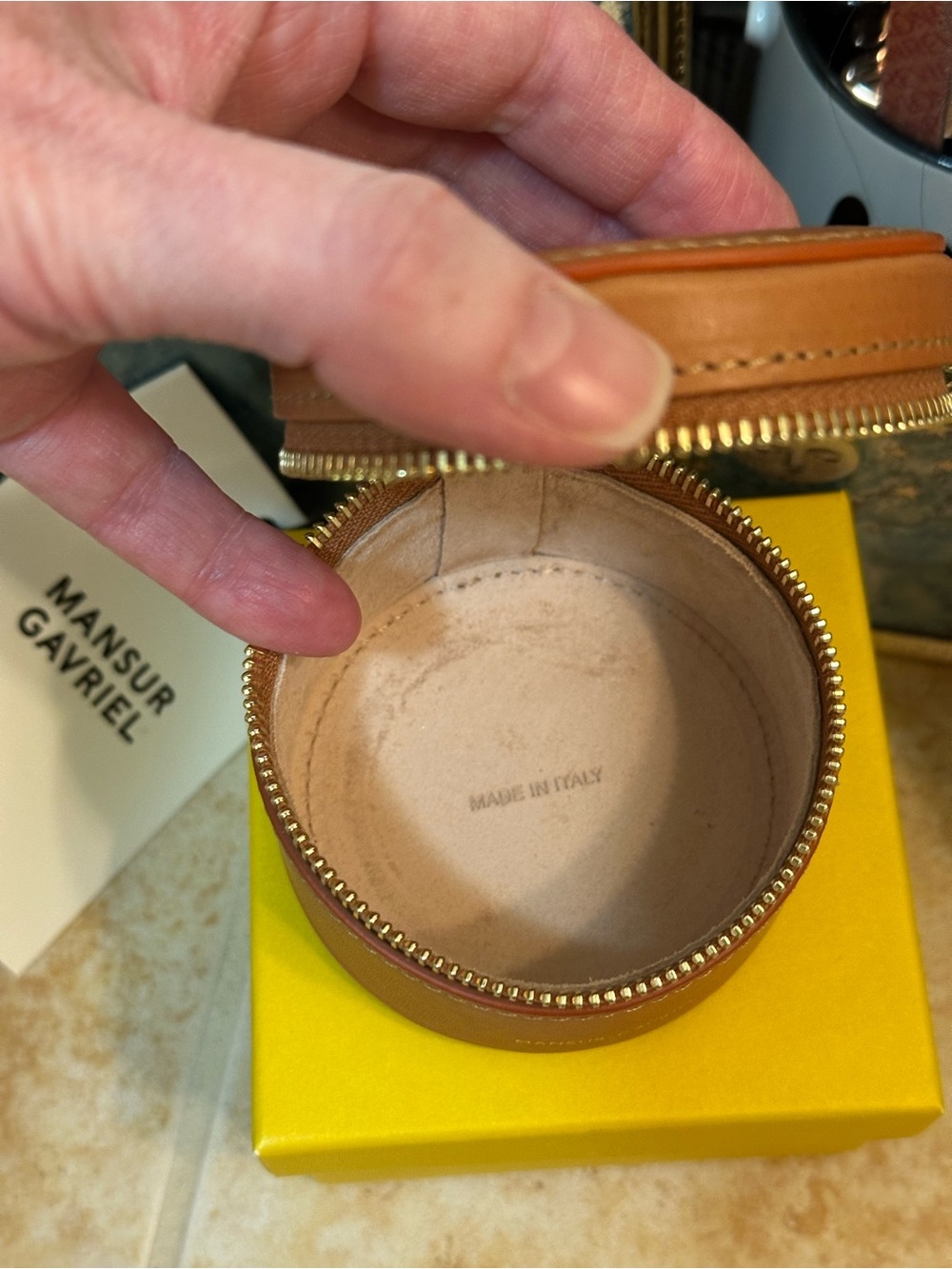 NWT Mansur Gavriel Round Leather Zip Jewelry Case Cammelo - Picture 7 of 8
